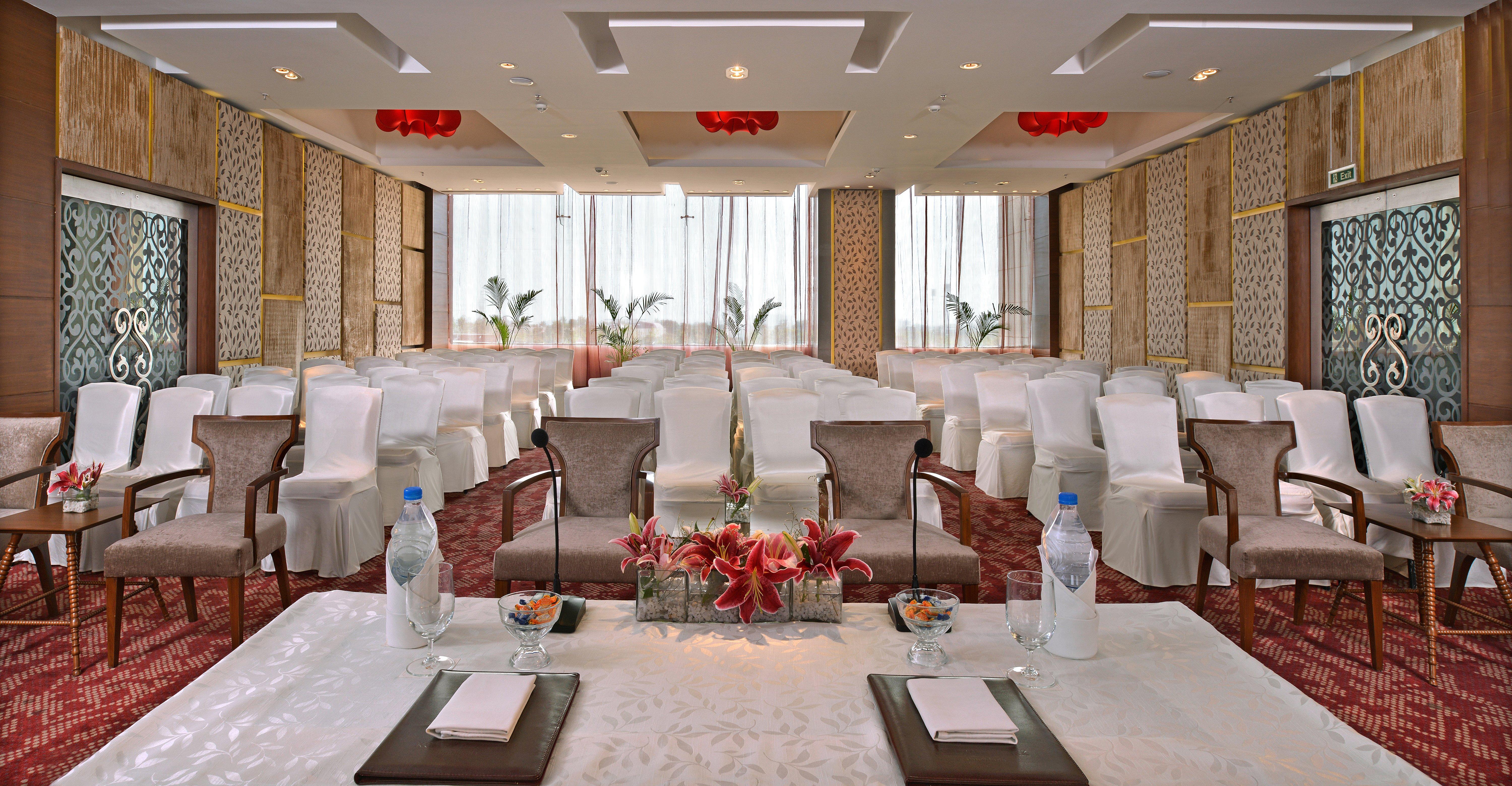 Holiday Inn Chandigarh Panchkula, An Ihg Hotel Exteriör bild Meeting room