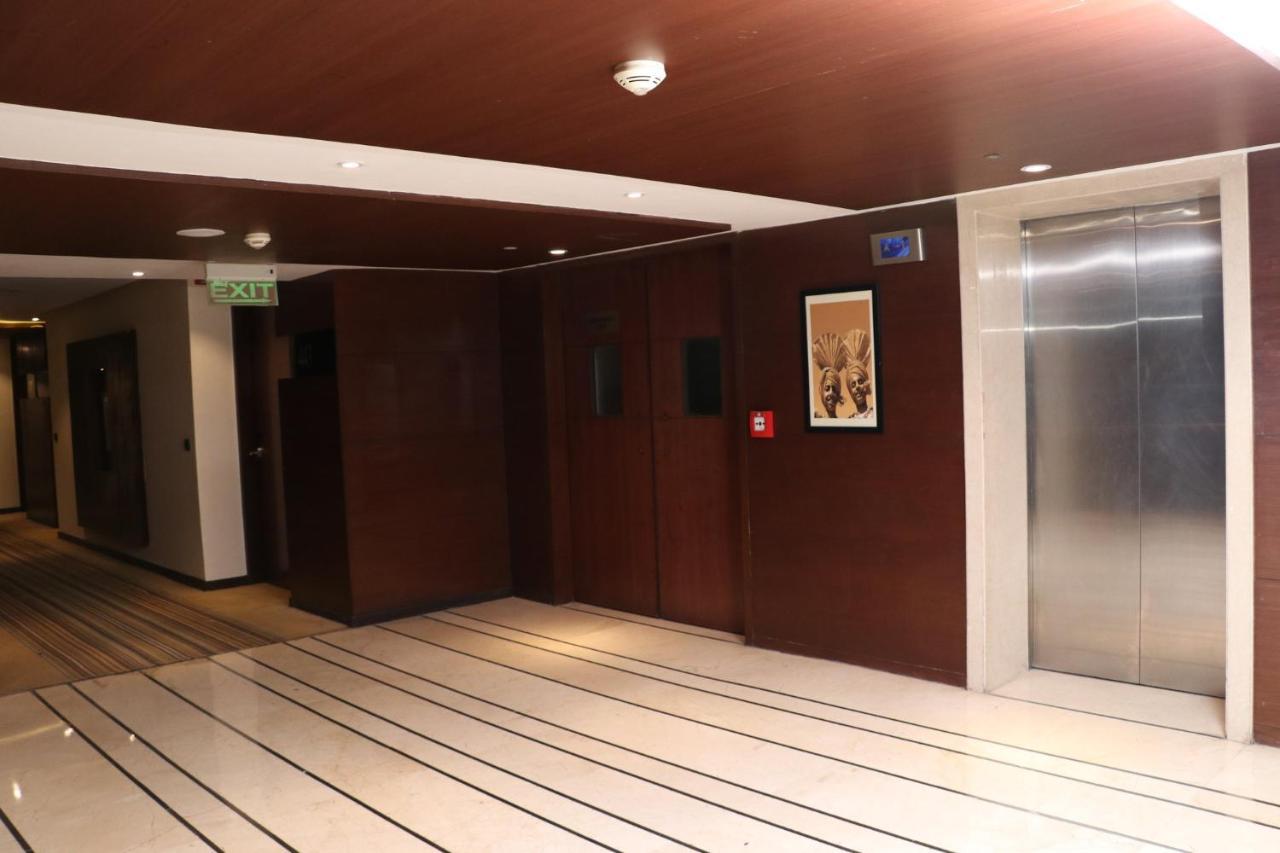 Holiday Inn Chandigarh Panchkula, An Ihg Hotel Exteriör bild The interior of the hotel